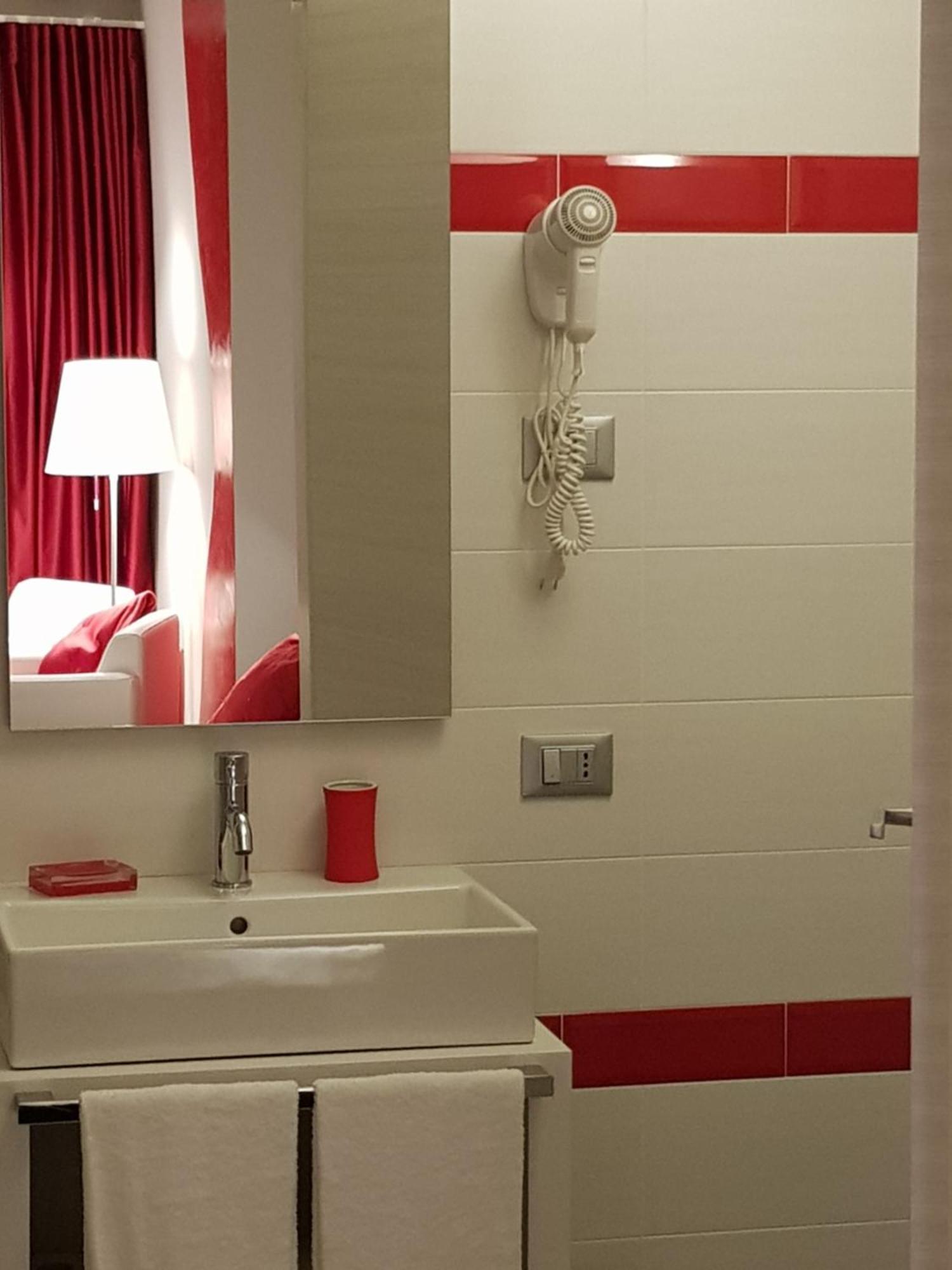 B&B Gardacharme Desenzano del Garda Cameră foto